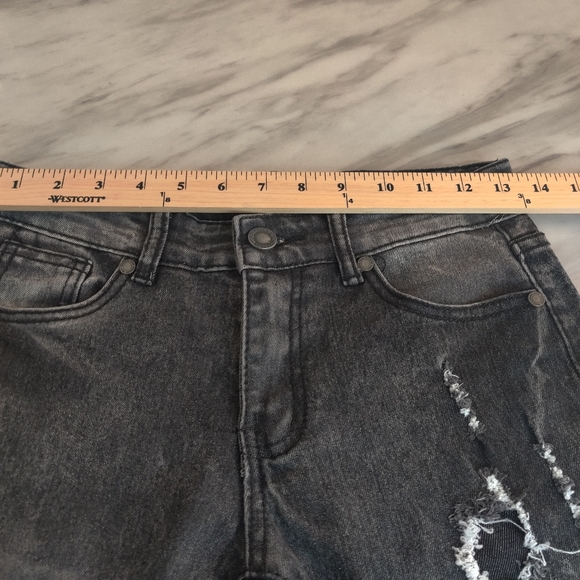 Road Narrows N.Y.C Boys Distressed Jeans Black 10 - Picture 3 of 12